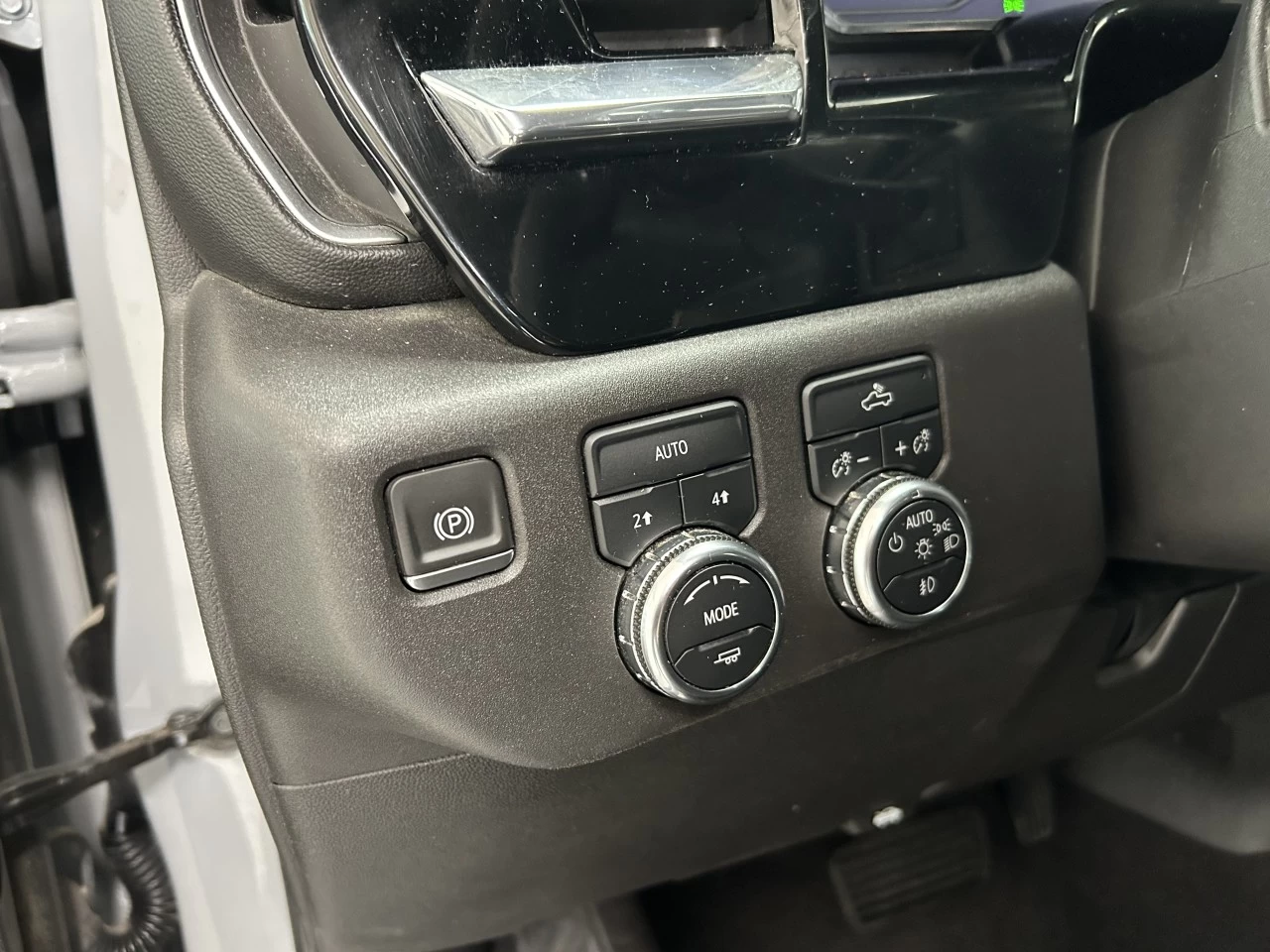 2024 GMC Sierra 1500 Elevation Image principale