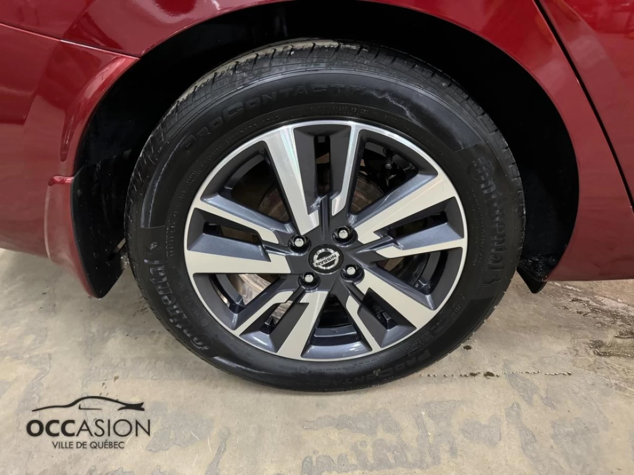2021 Nissan Versa SV CVT Image principale