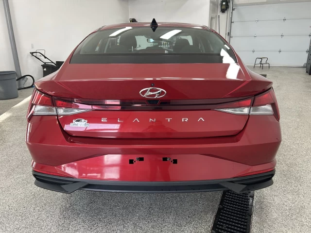 Hyundai Elantra Essential 2022
