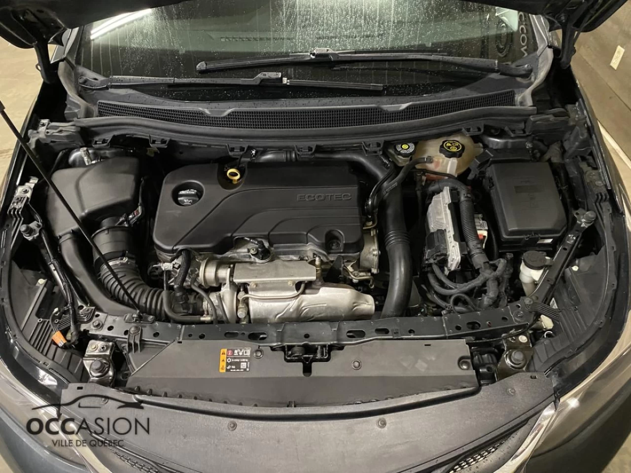 2019 Chevrolet Cruze Hatchback LT Image principale