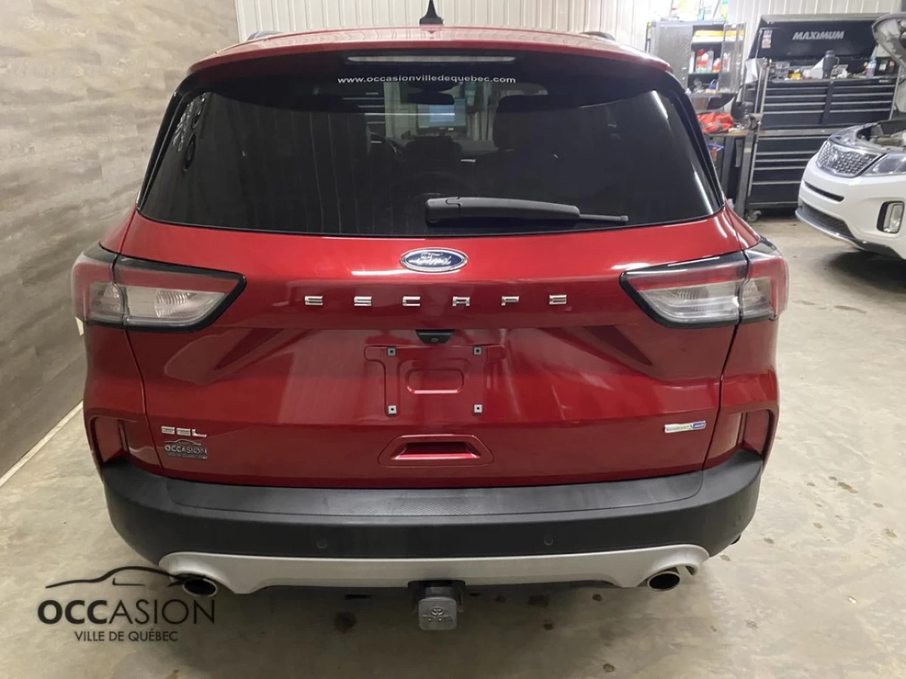 2020 Ford Escape SEL AWD Image principale