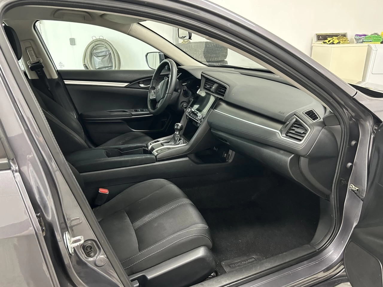 2016 Honda Civic Berline LX Image principale