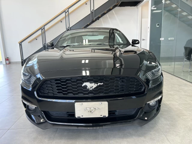 Ford Mustang V6 2015