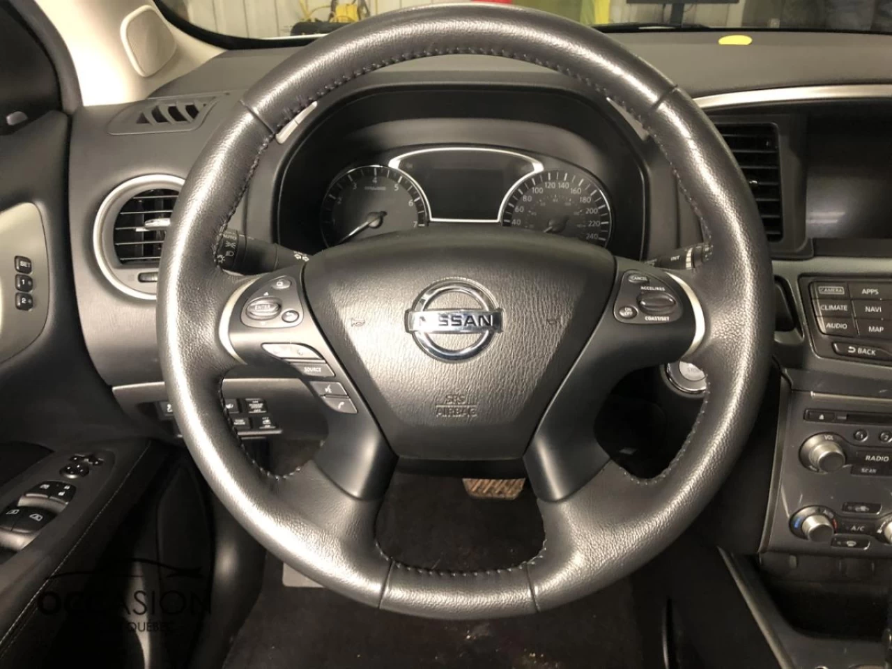 2017 Nissan Pathfinder 4WD 4dr SL Image principale