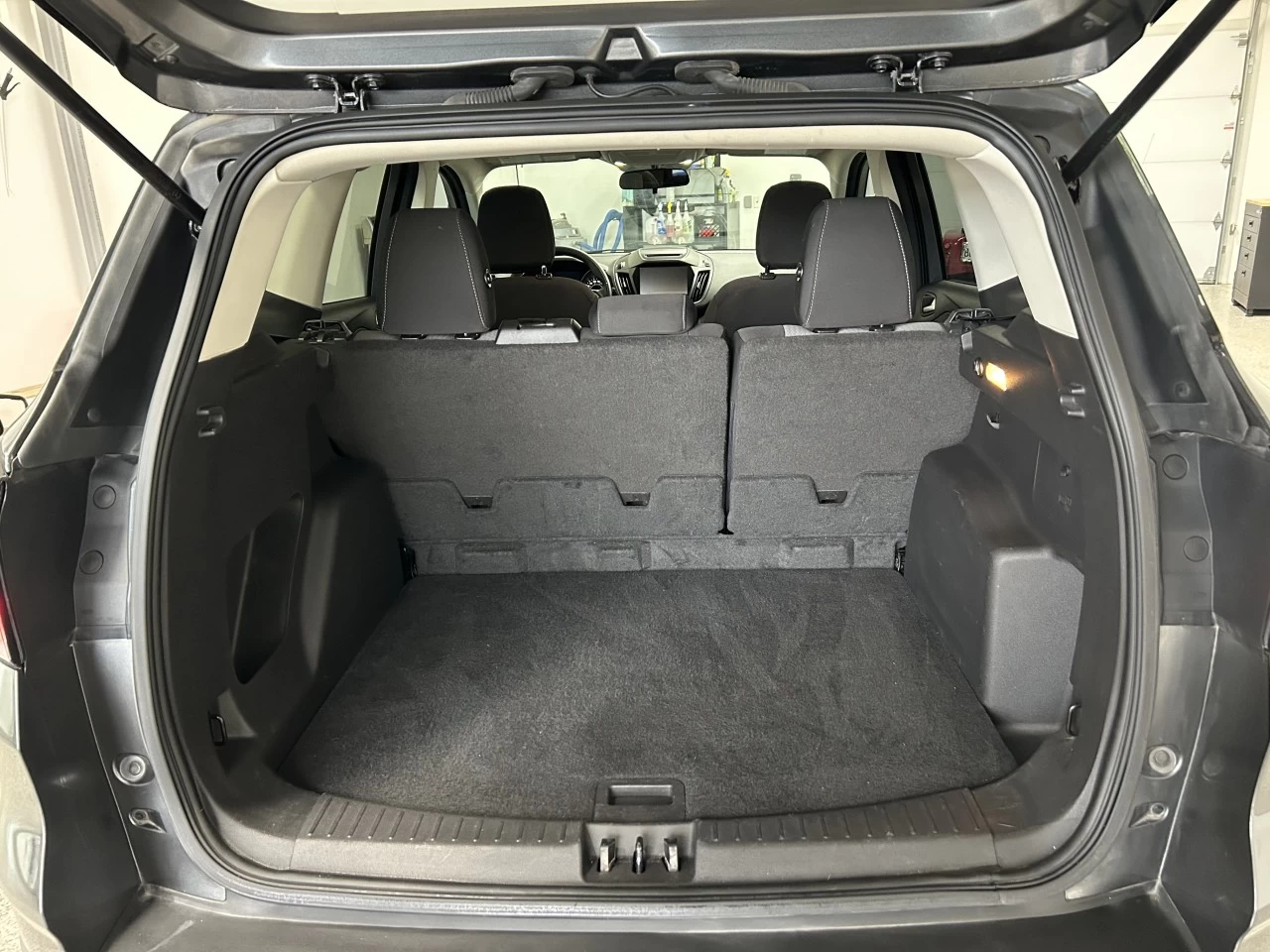 2018 Ford Escape SE Image principale