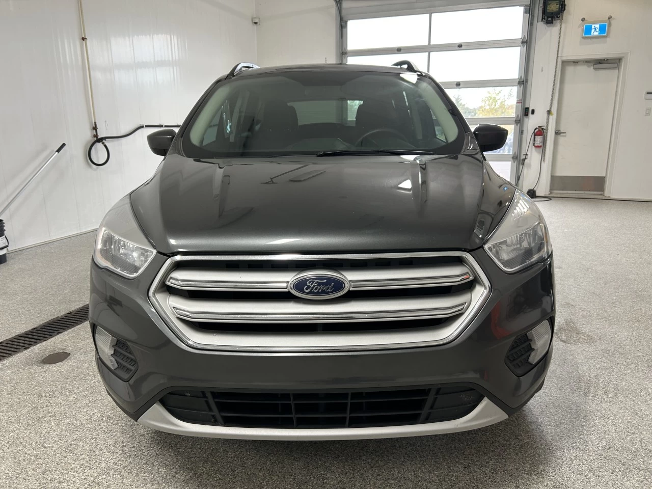 2018 Ford Escape SE Image principale