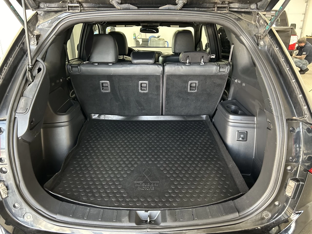 2020 Mitsubishi Outlander PHEV GT Main Image