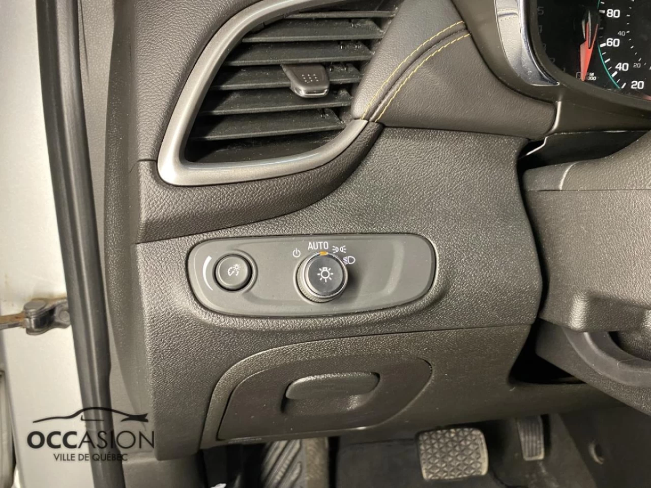 2018 Chevrolet Trax AWD 4dr LT Image principale