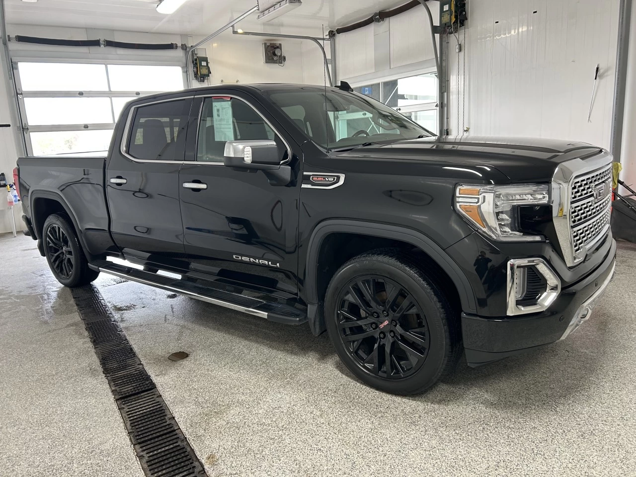 2021 GMC Sierra 1500 Denali Main Image