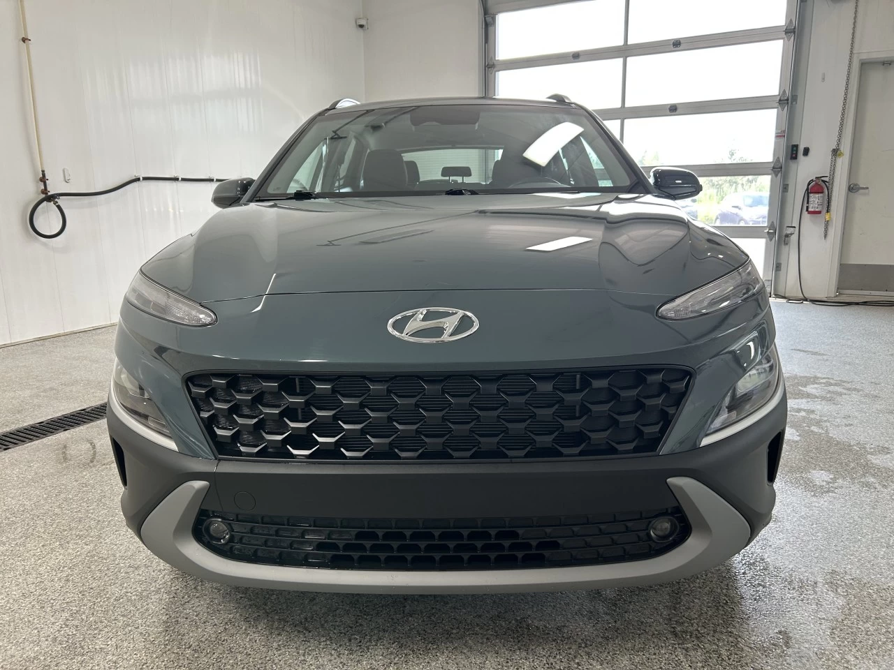 2022 Hyundai Kona Preferred Main Image