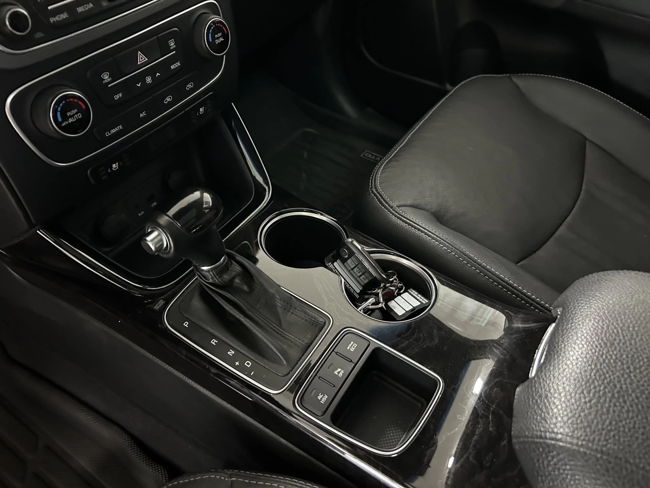 2014 Kia Sorento SX Main Image