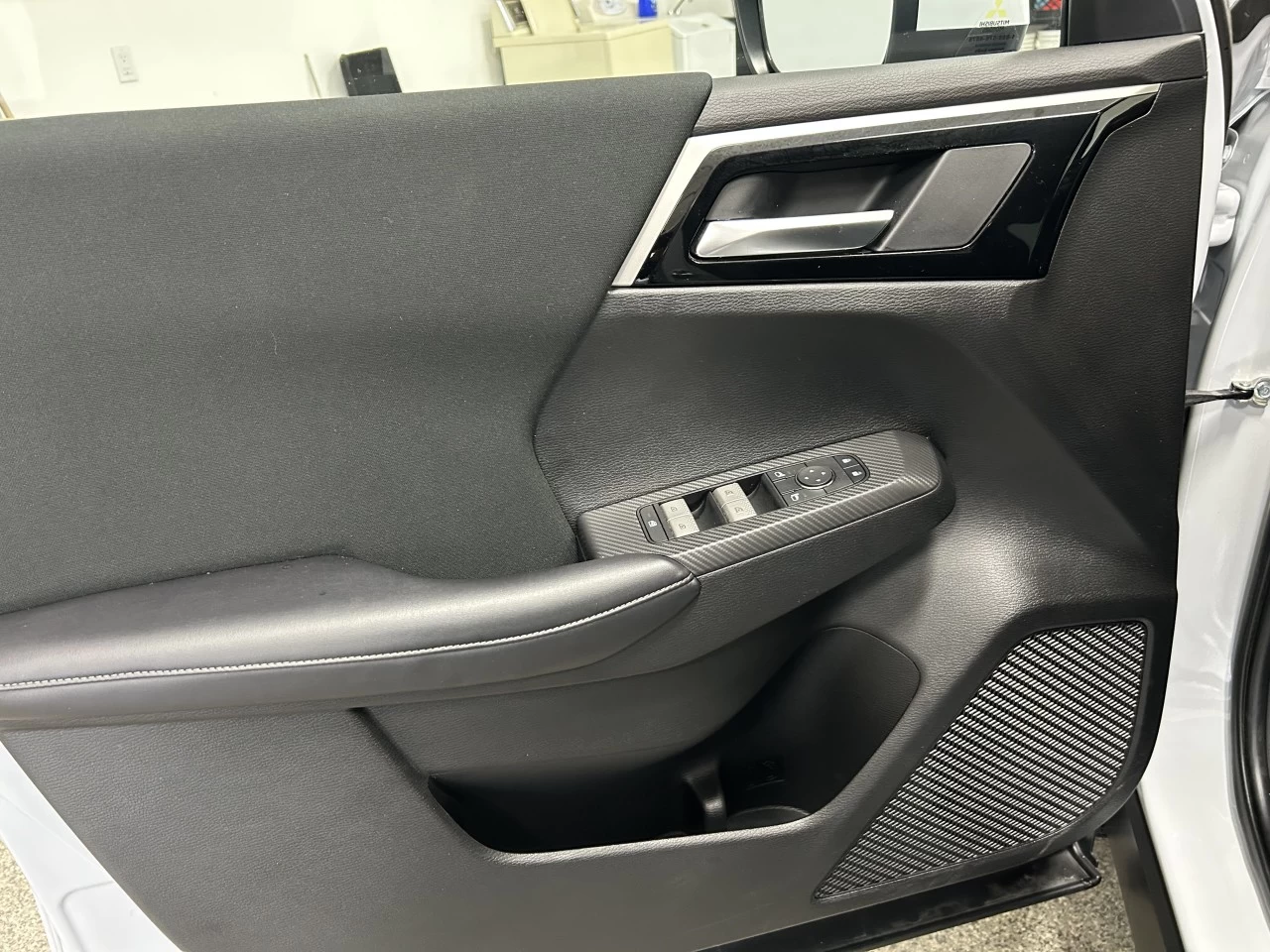 2023 Mitsubishi Outlander ES Image principale