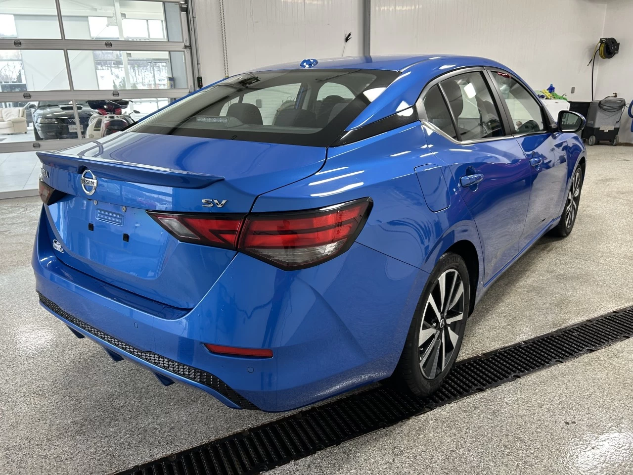 2023 Nissan Sentra SV Main Image
