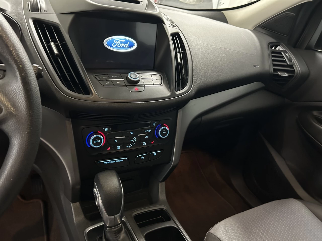2018 Ford Escape SE Image principale