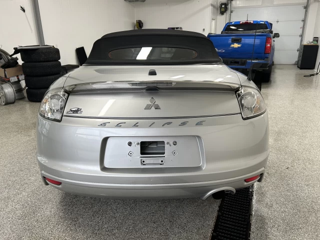 Mitsubishi Eclipse GS 2009