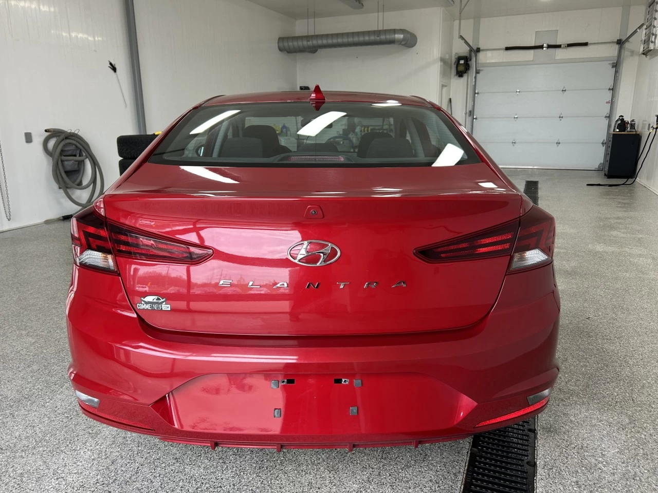 2019 Hyundai Elantra Preferred Main Image