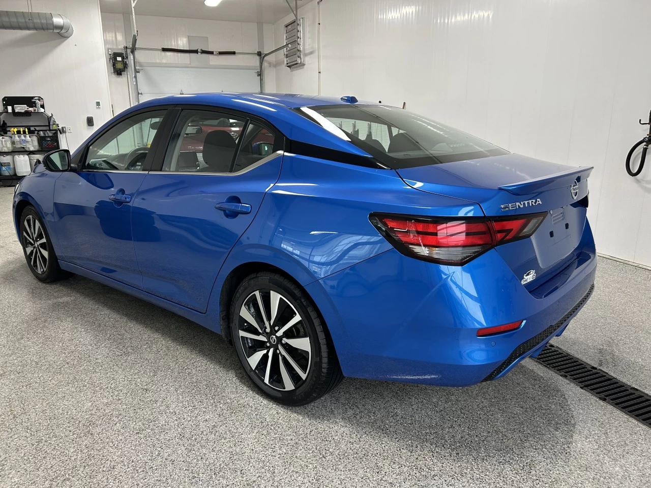 2023 Nissan Sentra SV Main Image