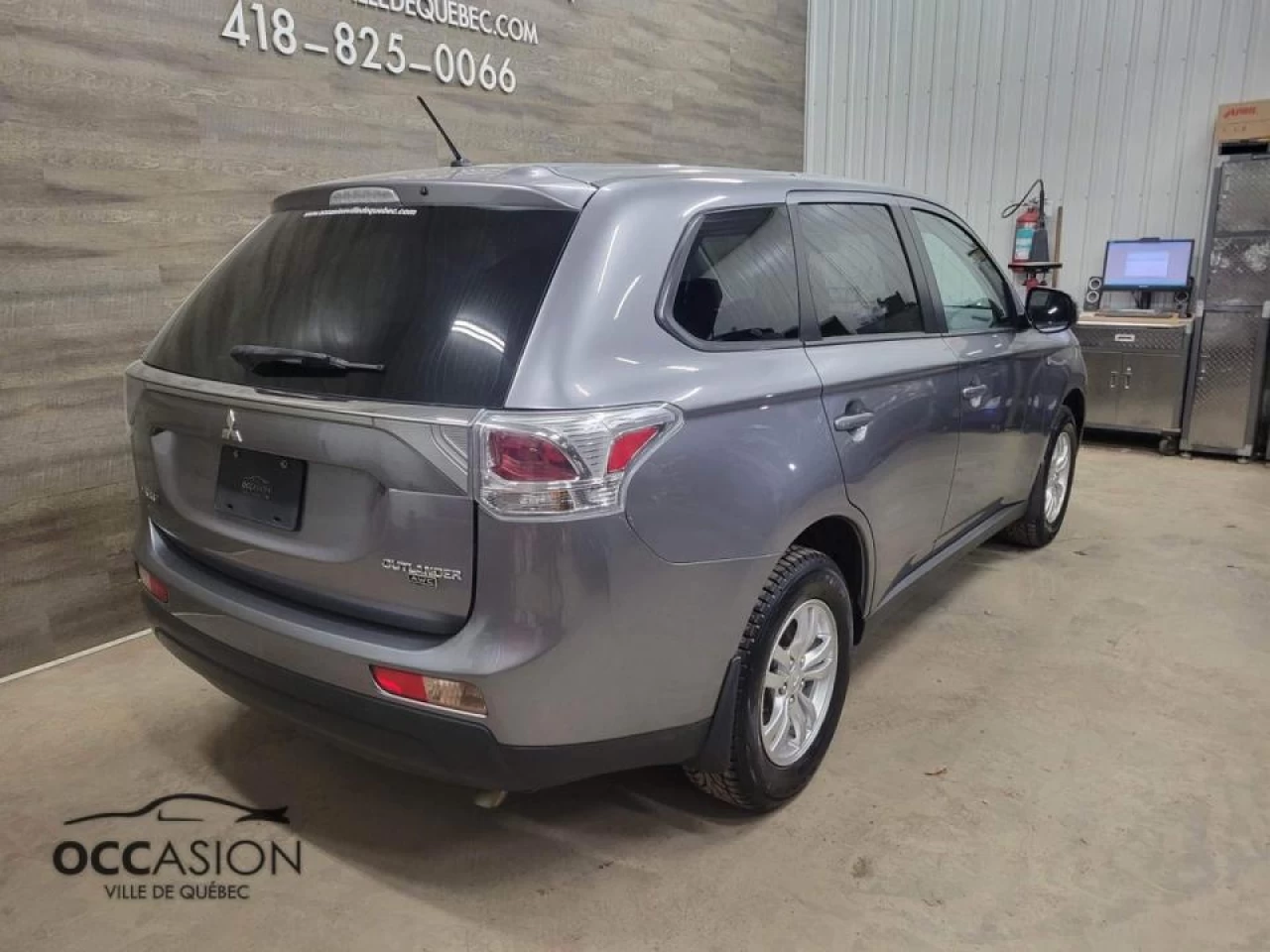 2014 Mitsubishi Outlander 4WD 4dr SE Main Image