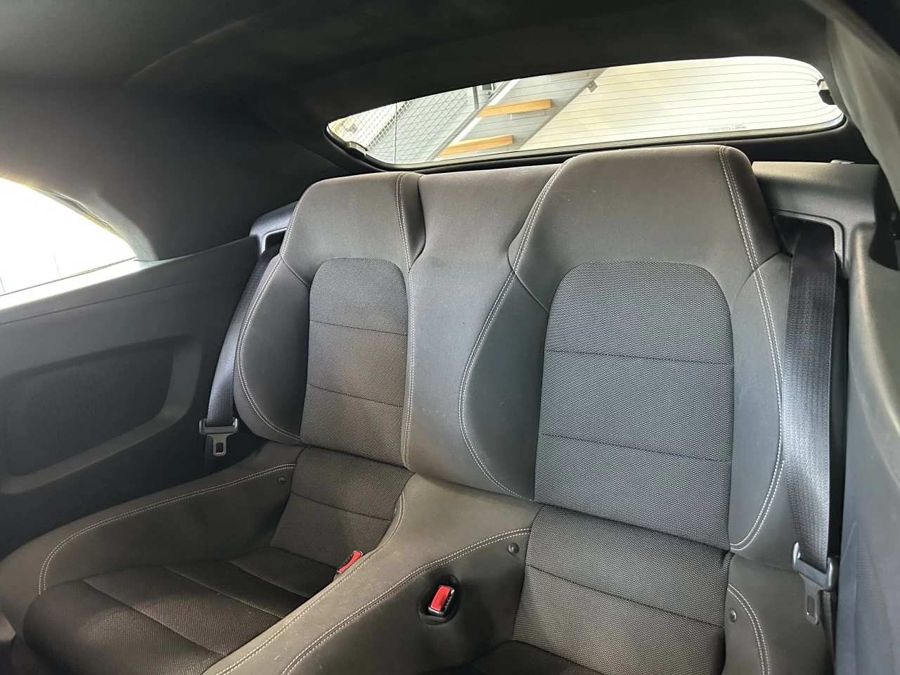 2015 Ford Mustang V6 Image principale