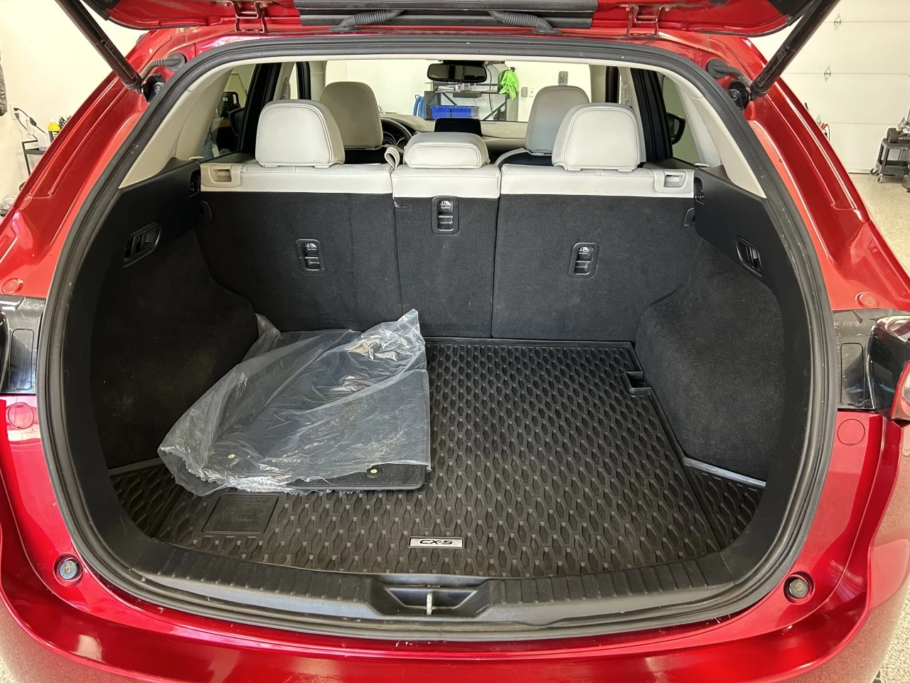 2019 Mazda CX-5 GT Main Image