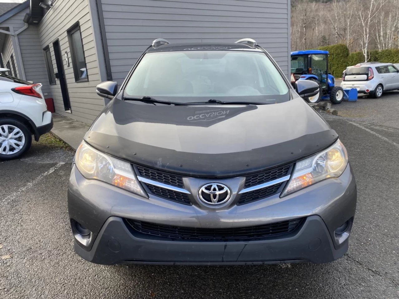 2015 Toyota RAV4 AWD 4dr LE Main Image