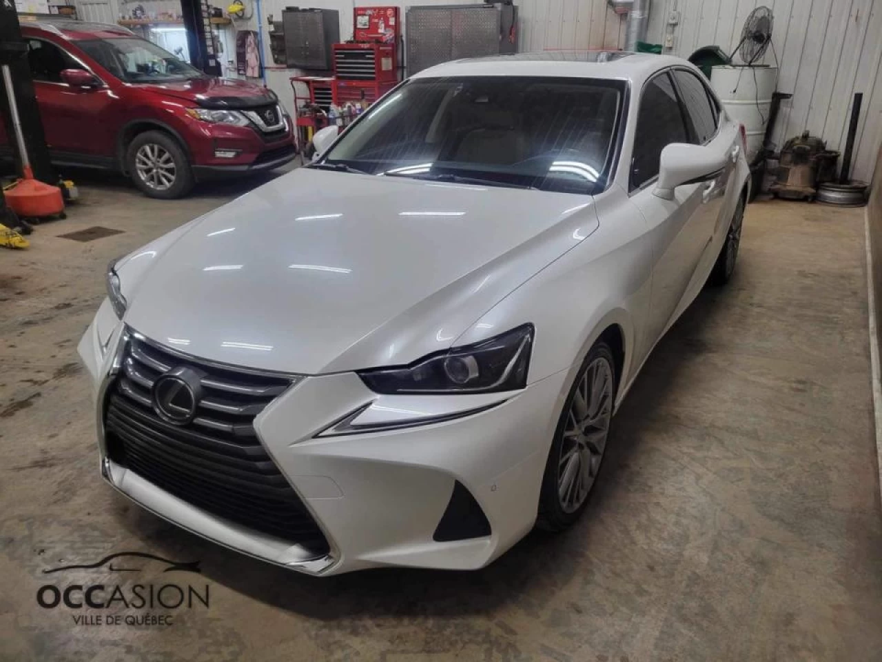 2018 Lexus IS 300 AWD Image principale