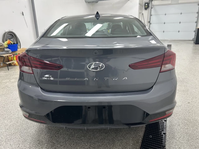 Hyundai Elantra Preferred 2020