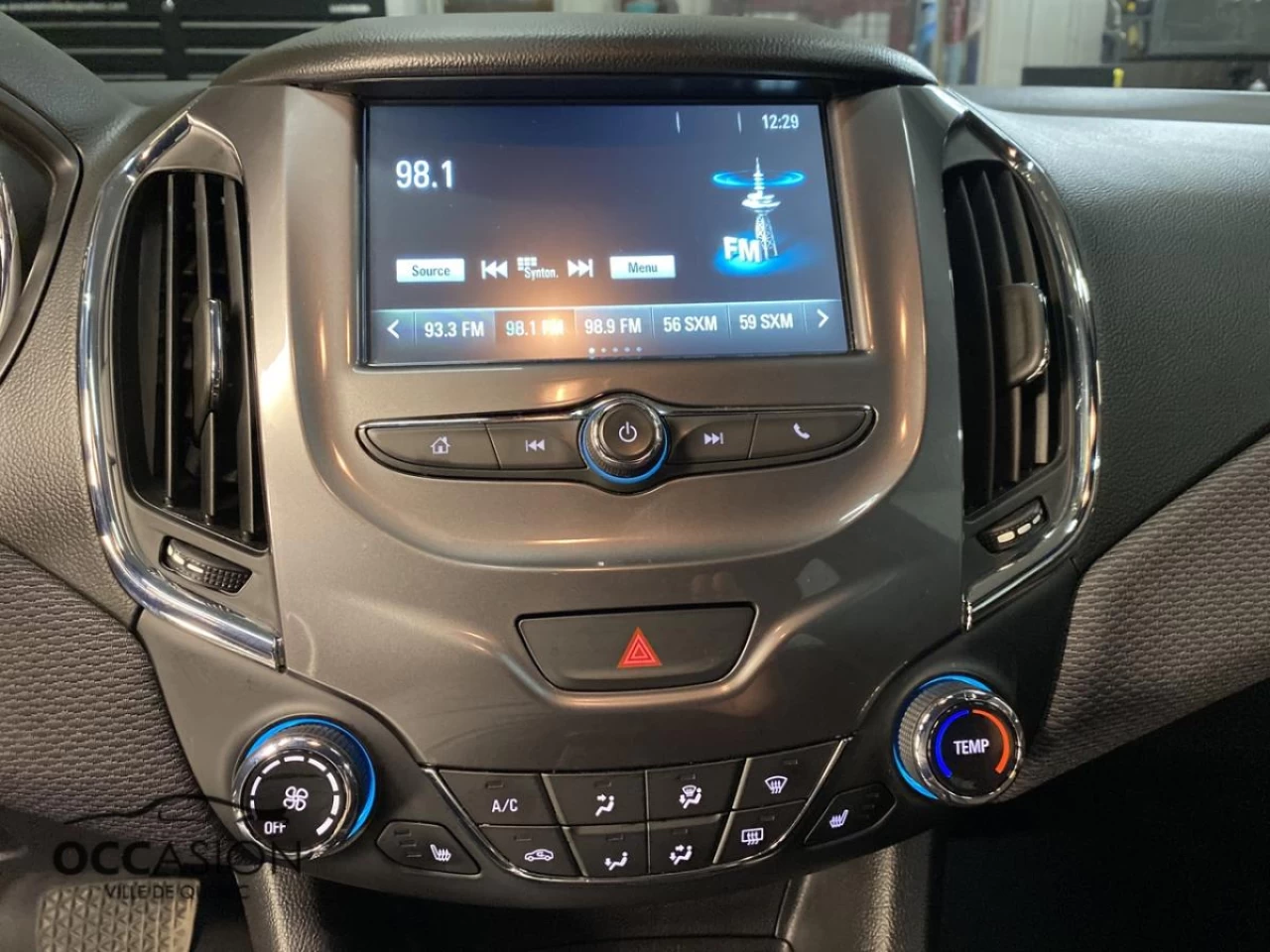 2018 Chevrolet Cruze Sedan LT (Automatic) Image principale
