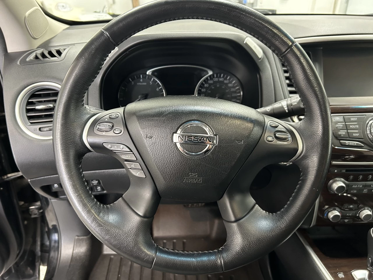 2014 Nissan Pathfinder PLATINUM 4WD Main Image