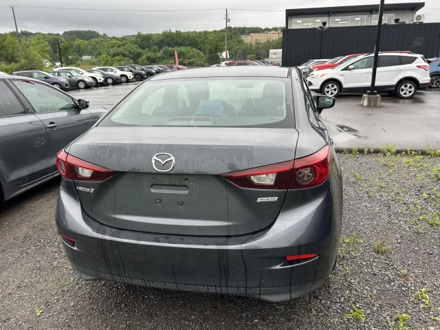 Mazda Mazda3 GX 2015