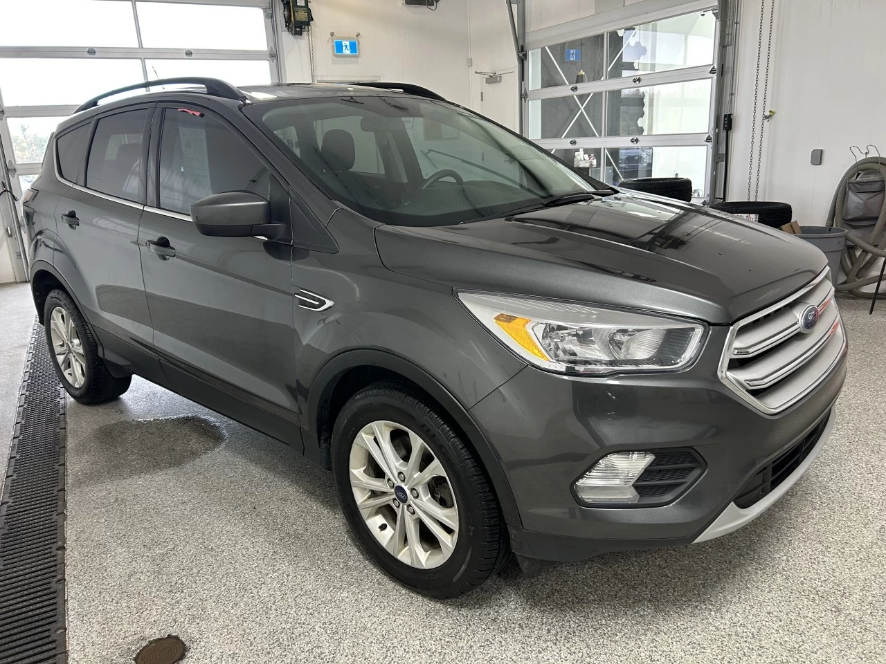 2018 Ford Escape SE Image principale