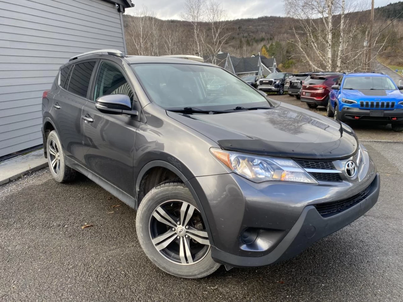 2015 Toyota RAV4 AWD 4dr LE Main Image
