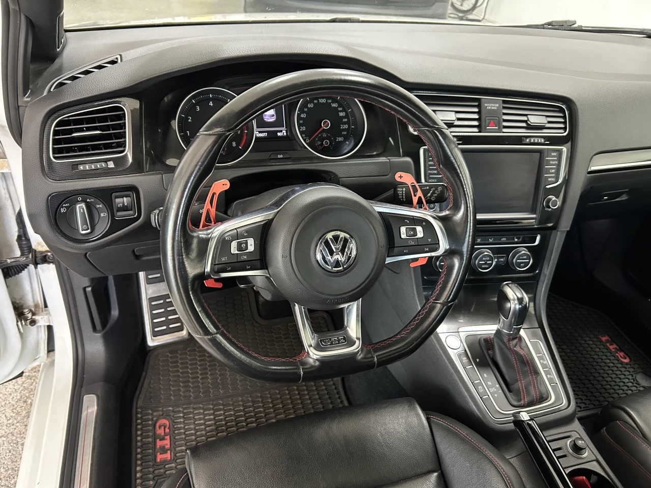 2016 Volkswagen Golf GTI Performance Main Image