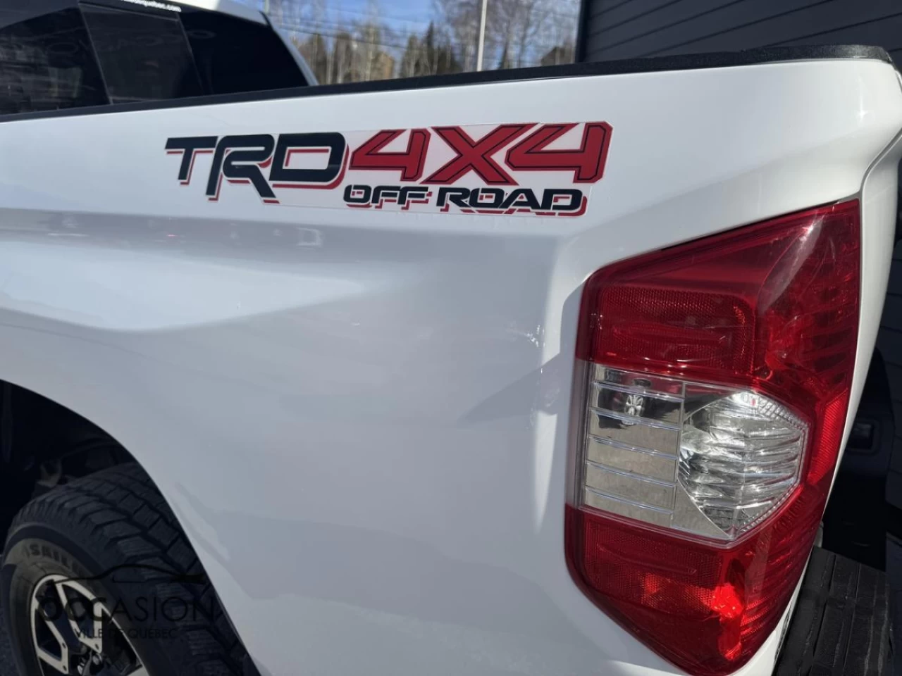 2017 Toyota Tundra 4WD Double Cab Standard Bed 5.7L SR5 Plus Image principale