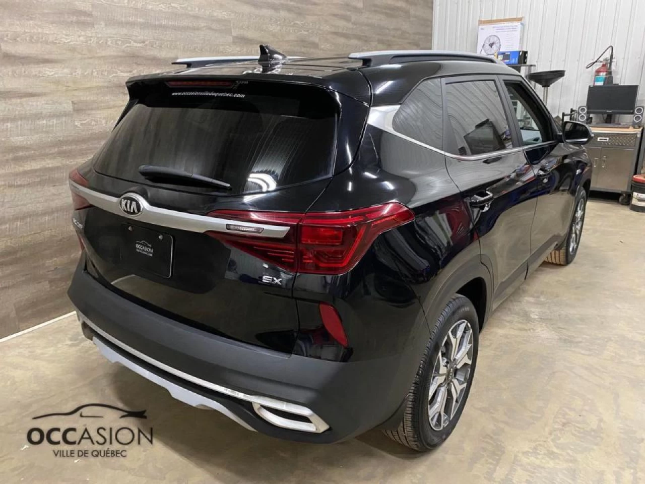 2021 Kia Seltos EX AWD Main Image