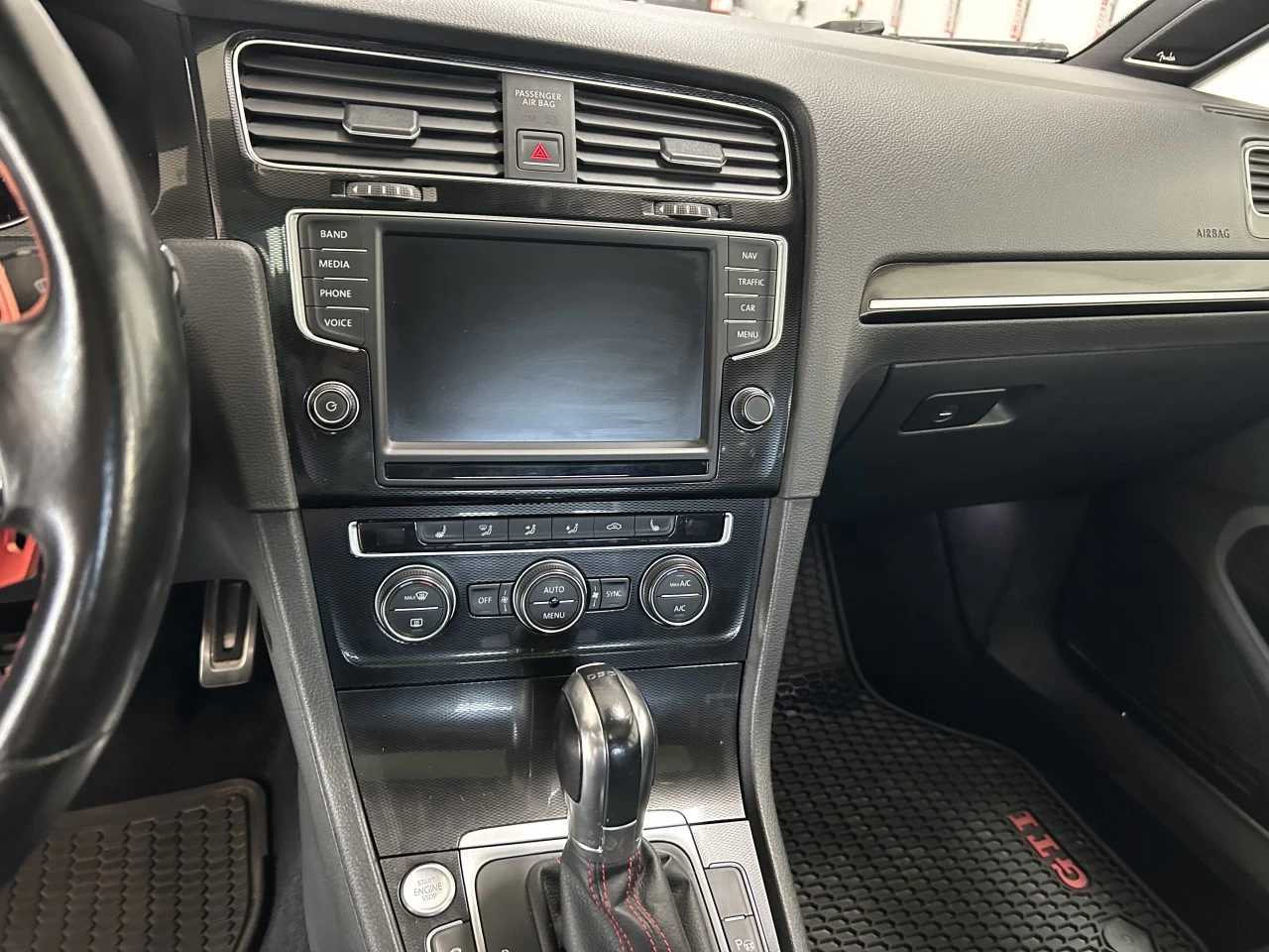 2016 Volkswagen Golf GTI Performance Main Image