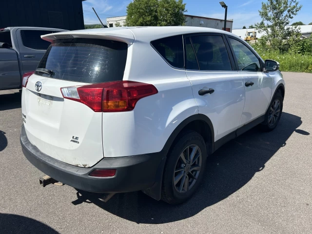 Toyota RAV4 LE 2013