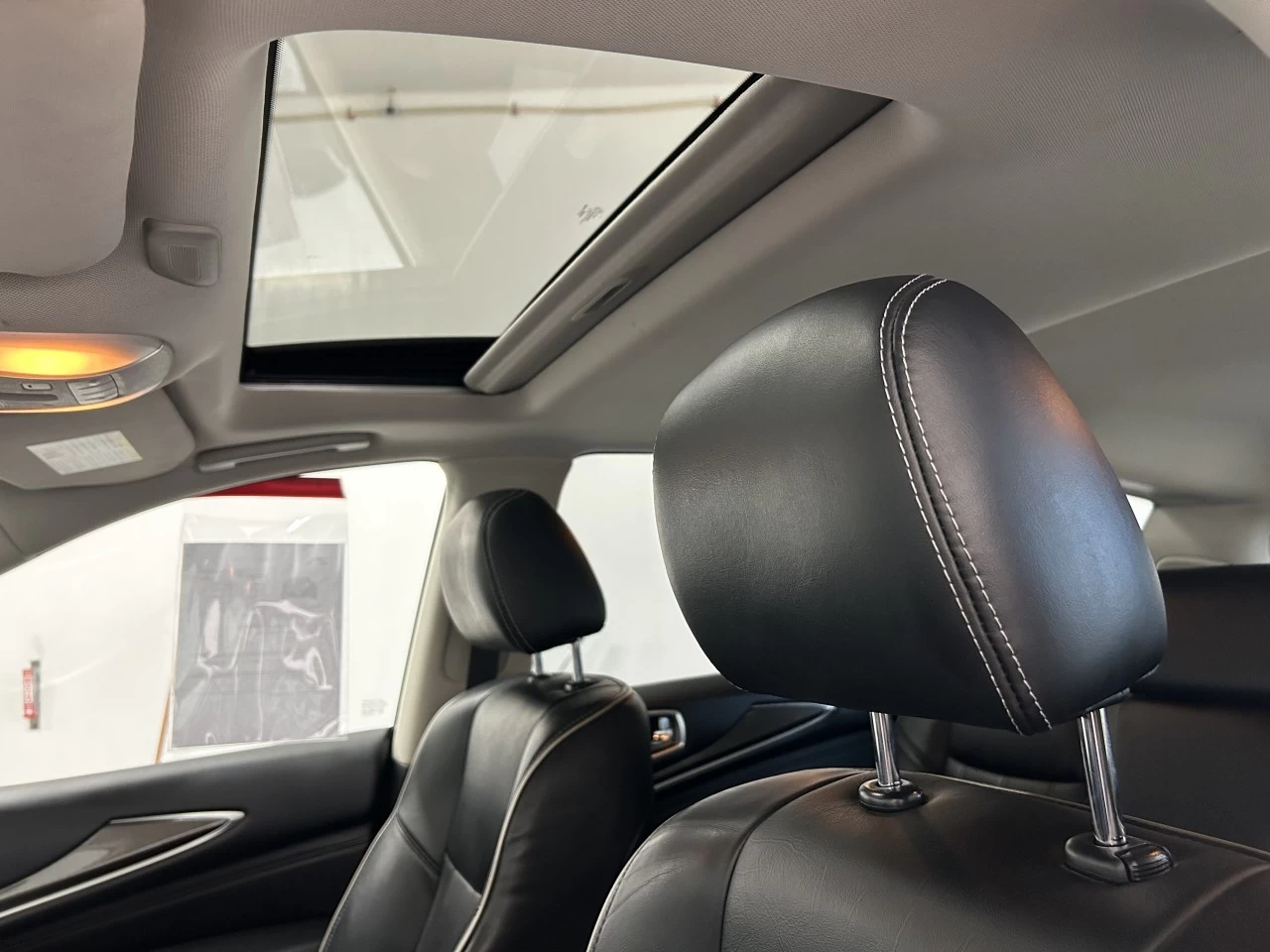 2017 INFINITI QX60 AWD 4dr Main Image