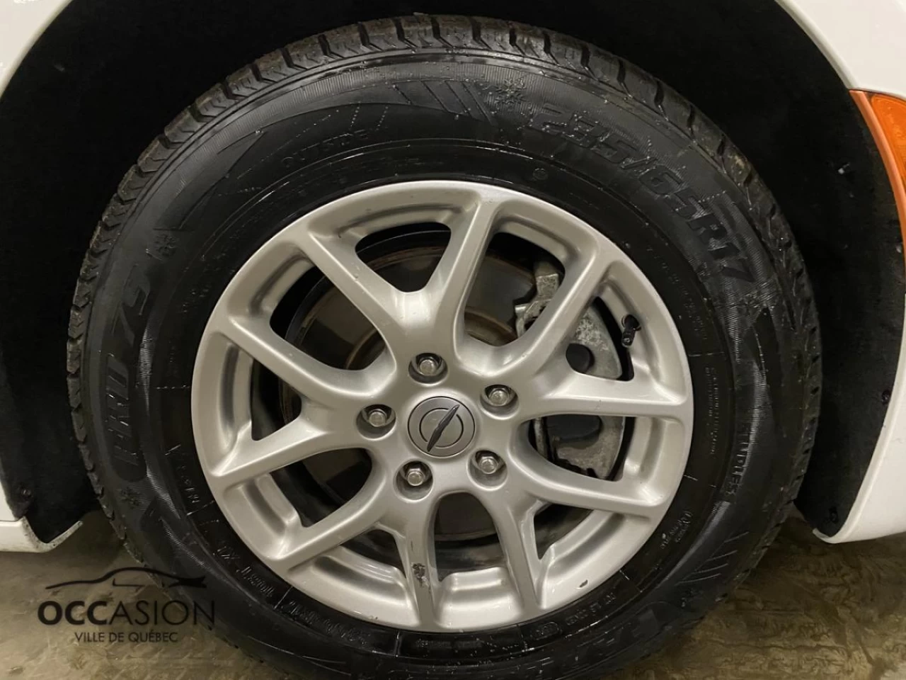 2023 Chrysler Pacifica Touring L FWD Main Image