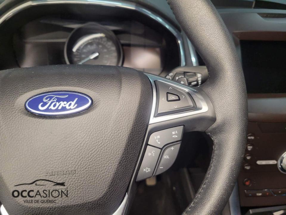 2020 Ford Edge Titanium AWD Image principale