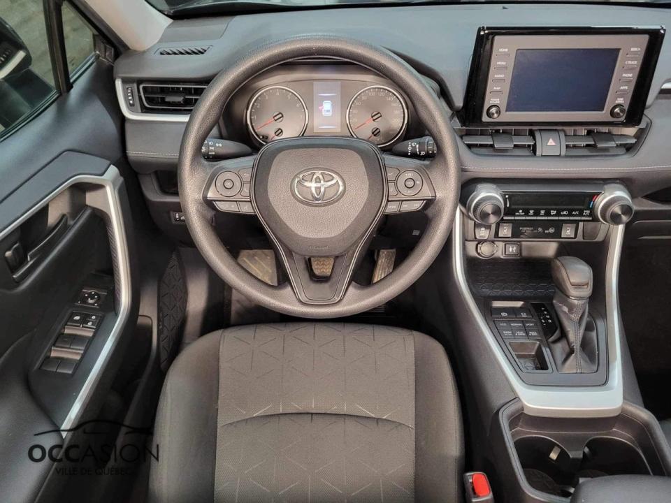 2019 Toyota RAV4 AWD LE Main Image