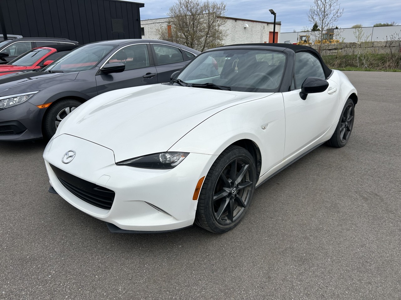 Mazda 2017 MX-5 GS