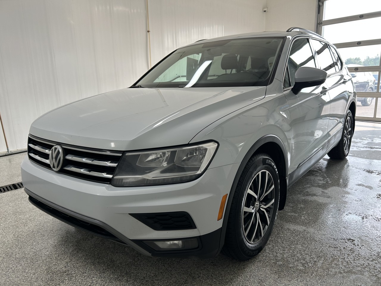 Volkswagen 2018 Tiguan Trendline 2.0L
