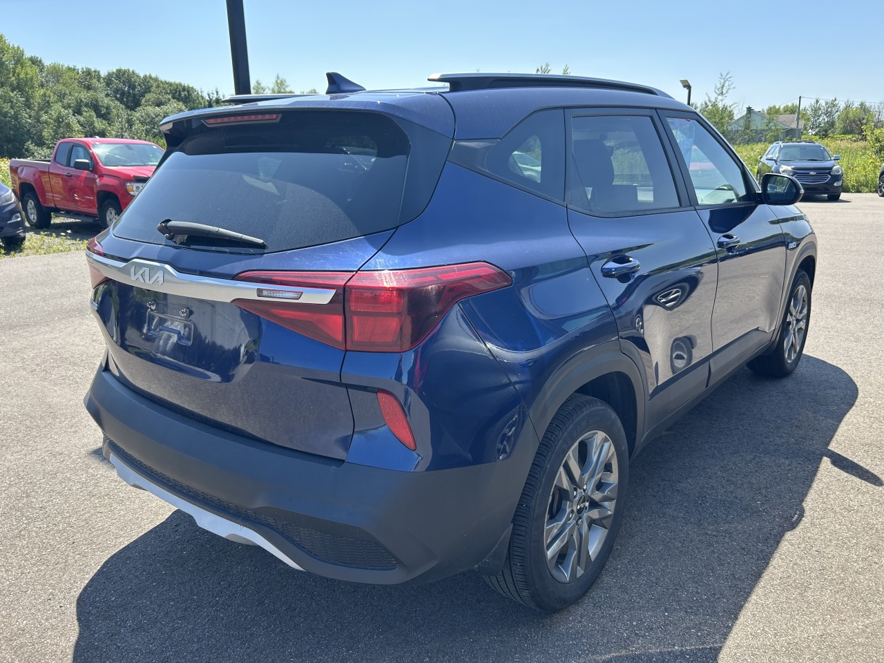 2022 Kia Seltos LX Main Image