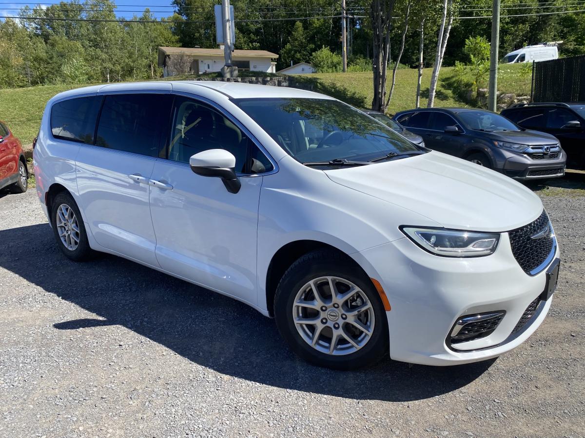 Chrysler 2023 Pacifica Touring L FWD