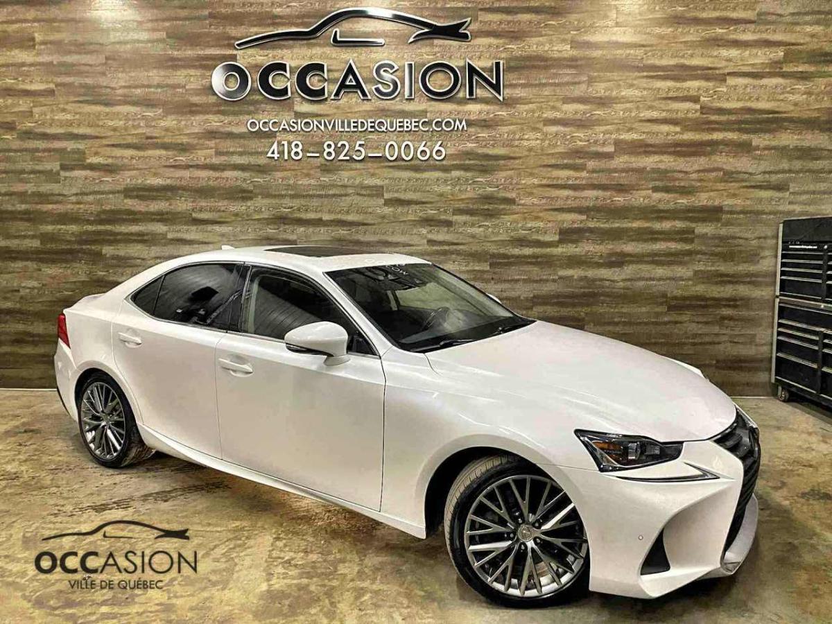 Lexus 2019 IS 300 AWD